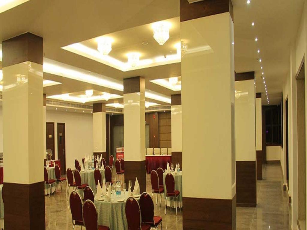 Bhawna Clarks Inn Agra Exterior photo