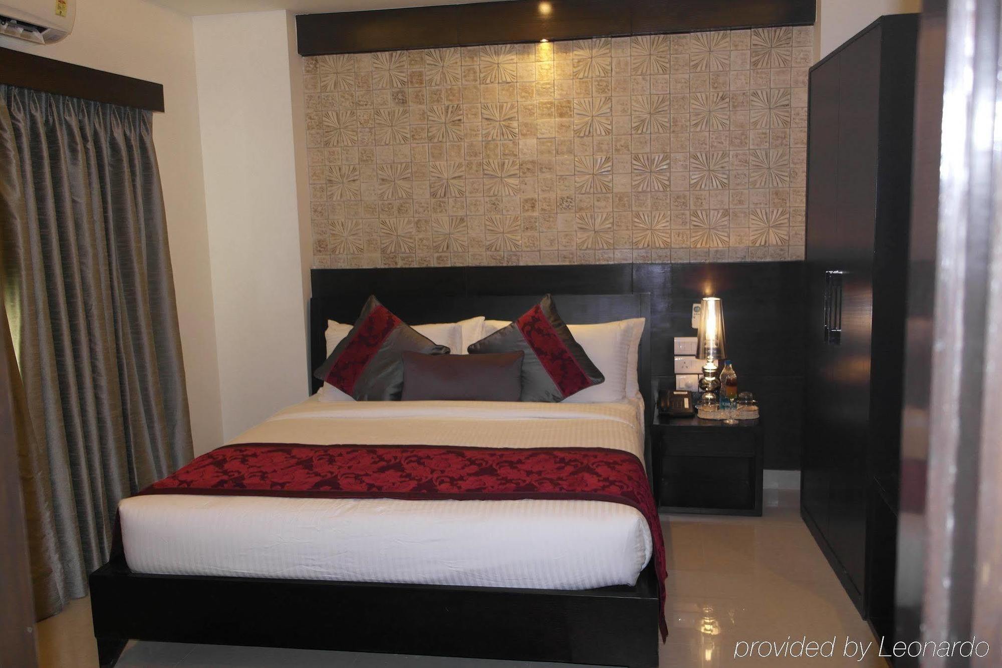 Bhawna Clarks Inn Agra Exterior photo